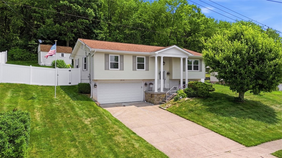 Exterior of 1212 Royal Drive, Aliquippa, PA 15001