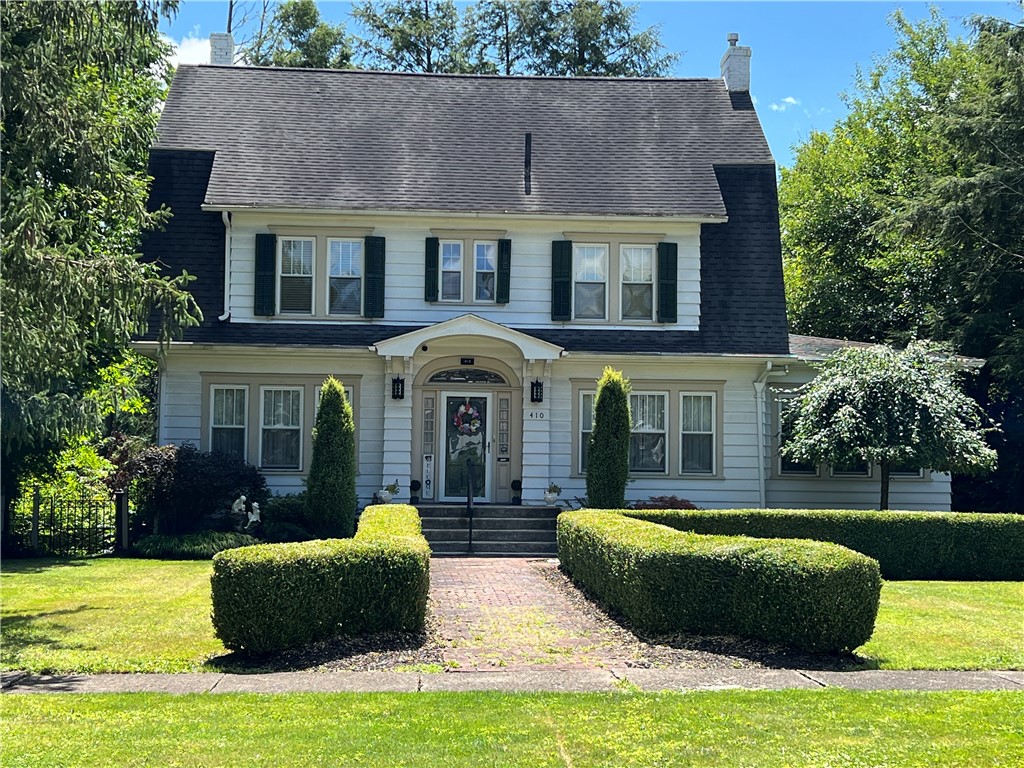 Exterior of 410 E Clen Moore Blvd, New Castle, PA 16105