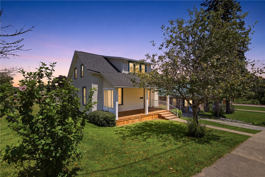 Exterior of 247 E Fairview St, Somerset, PA 15501