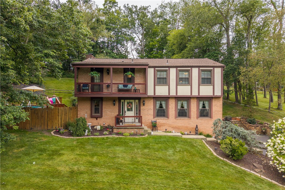 Exterior of 142 Longvue Drive, McMurray, PA 15317