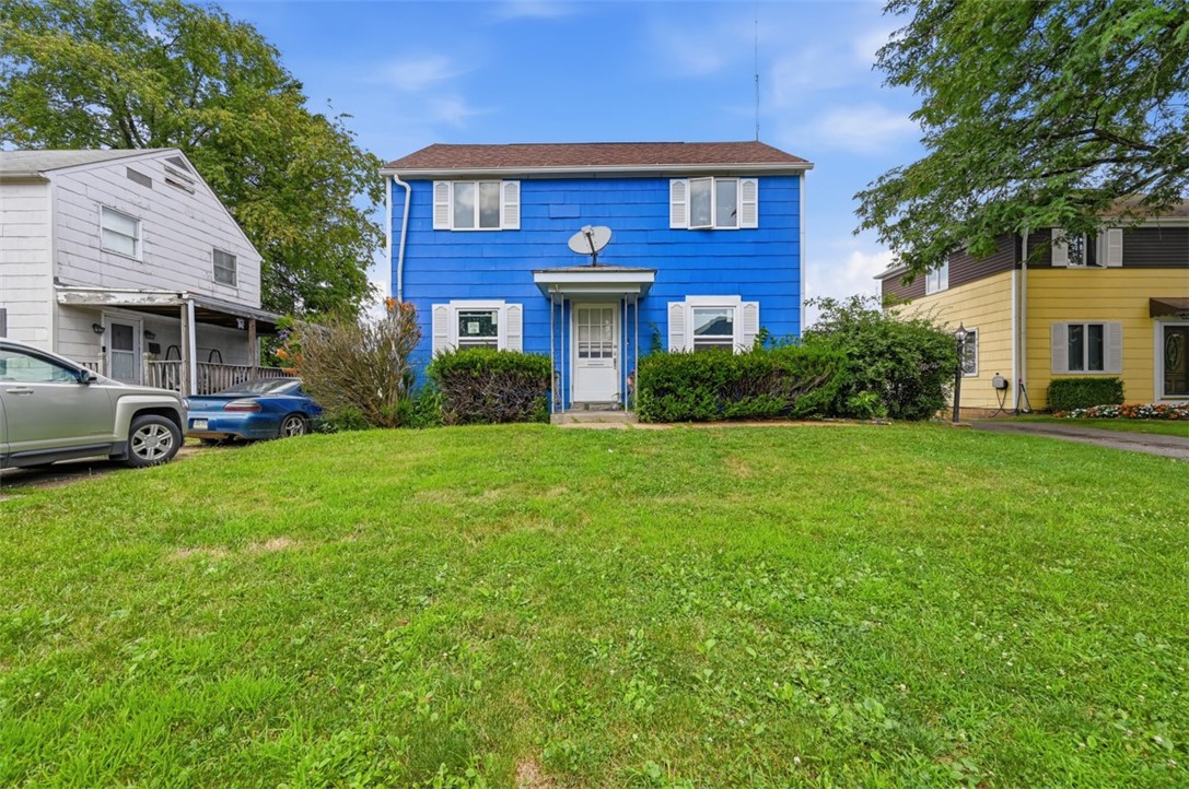 Exterior of 117 Constitution Cir, Clairton, PA 15025