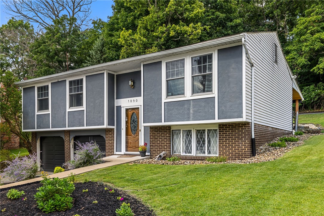 Exterior of 1890 Riggs Rd, South Park, PA 15129