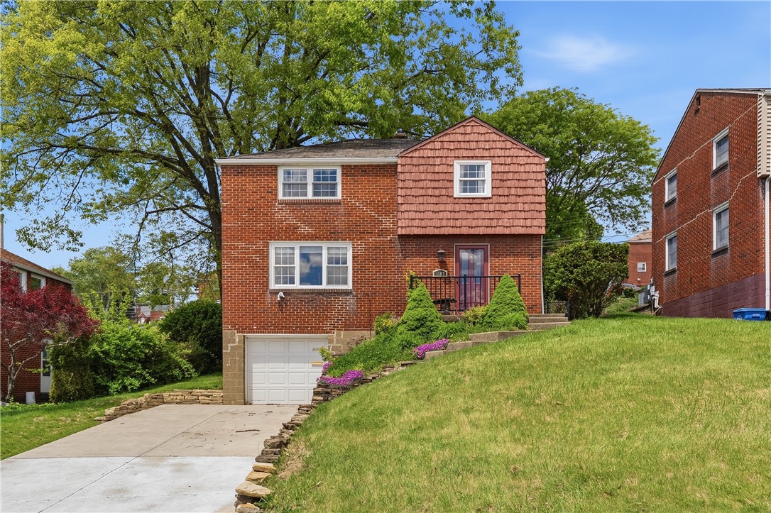 Exterior of 1107 Girard Rd, Pittsburgh, PA 15227