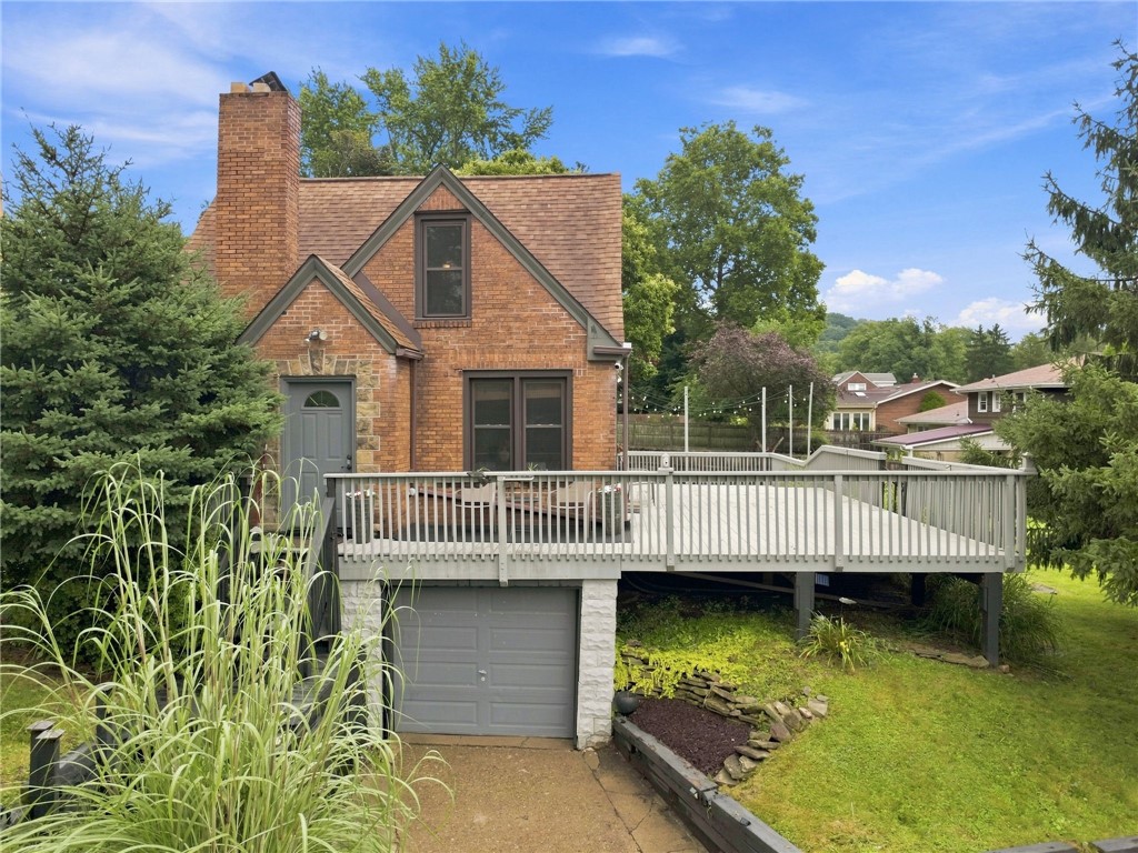 Exterior of 2014 Hulton Road, Verona, PA 15147
