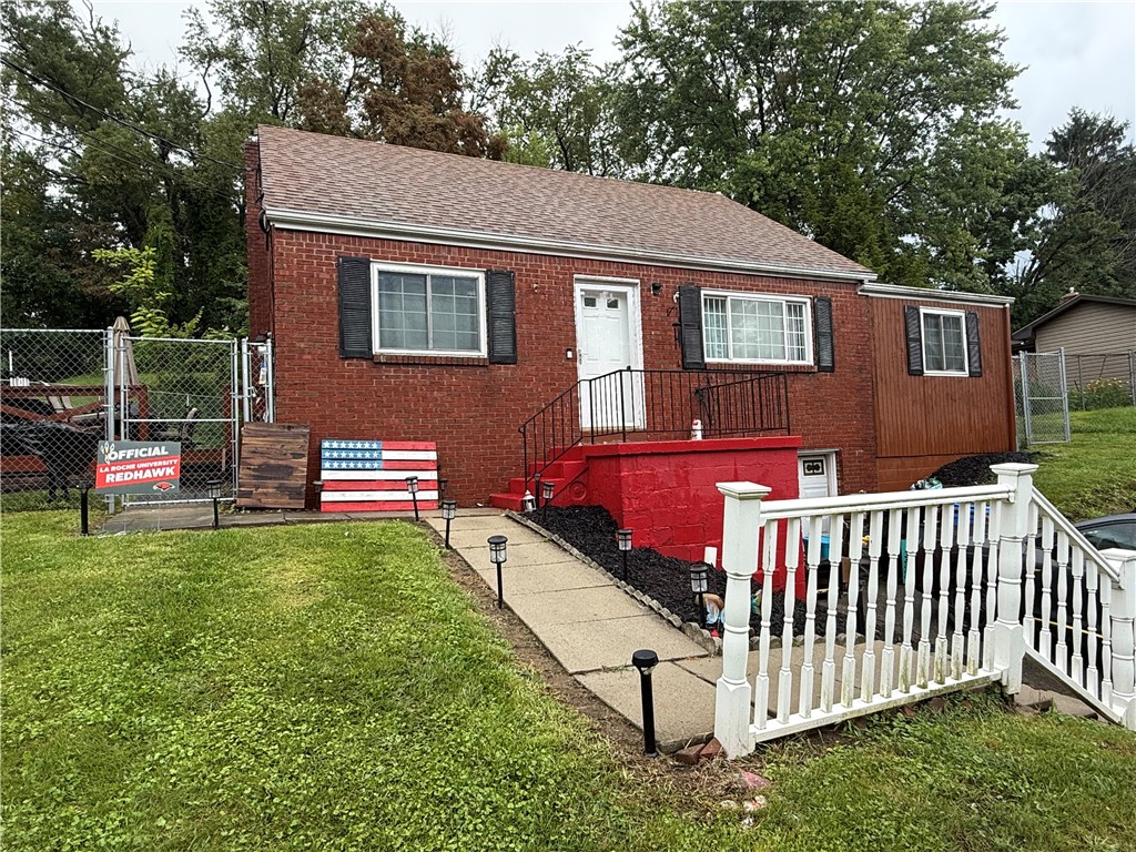 Exterior of 2009 Ridge Rd, Mckeesport, PA 15135