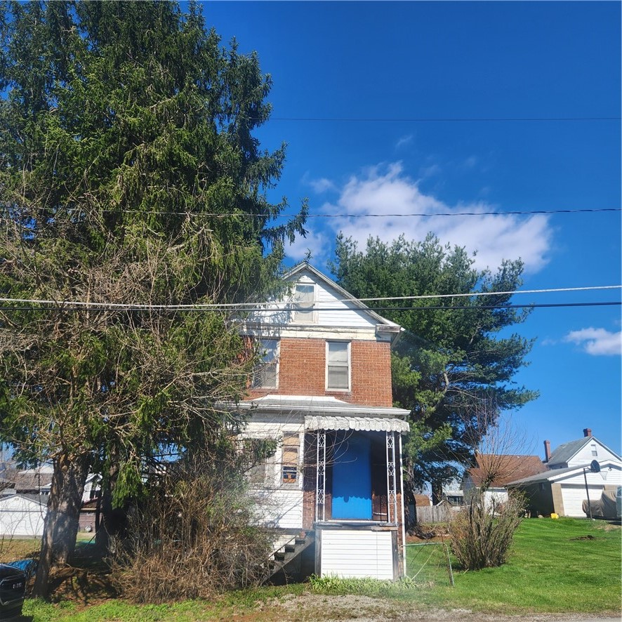 Exterior of 11 Ramage Avenue, Elrama, PA 15038