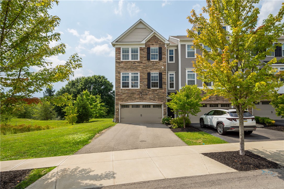 Exterior of 231 Eagle Dr, Cranberry Twp, PA 16066