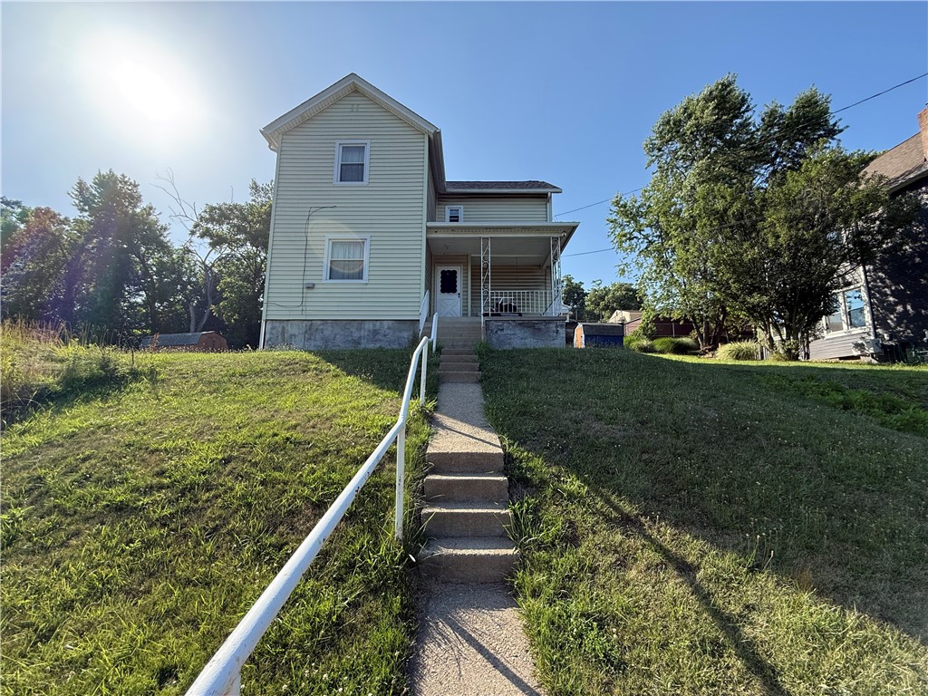 Exterior of 6729 Leechburg Rd, Verona, PA 15147