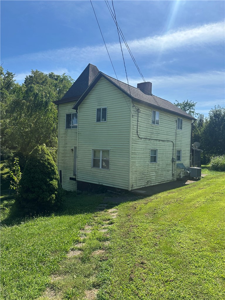Exterior of 10 Step St, Millsboro, PA 15348