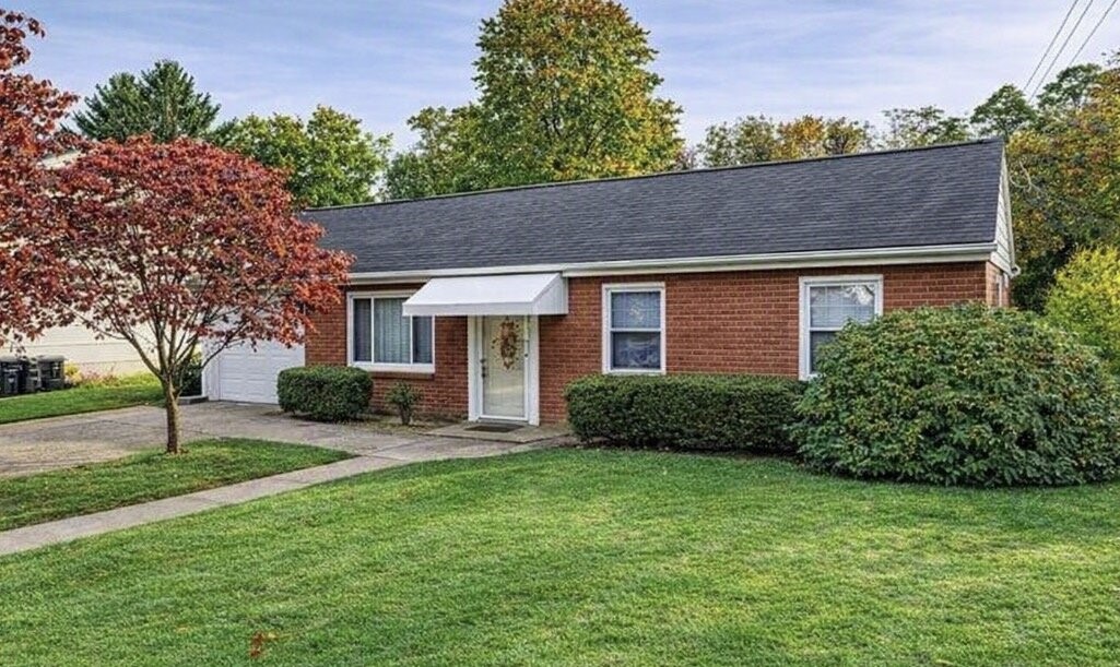 Exterior of 110 Sunset Dr, Monroeville, PA 15146