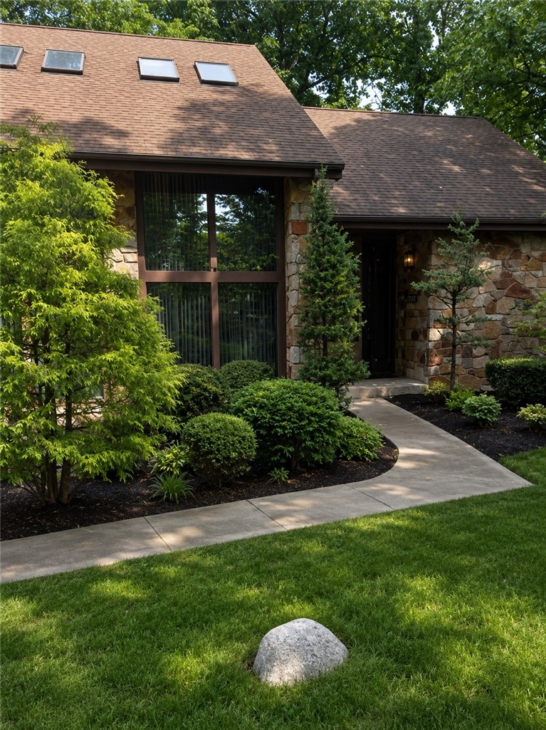 Exterior of 125 Gatehouse Drive, PA 15108