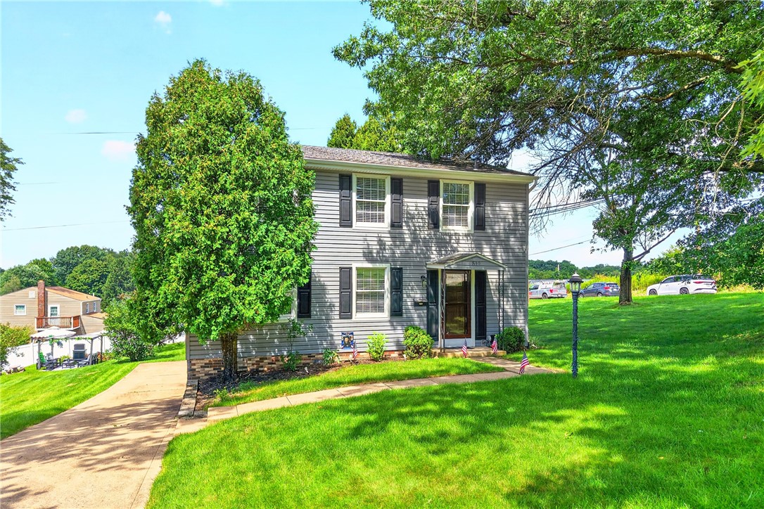 Exterior of 519 Diablo Dr, Bethel Park, PA 15102