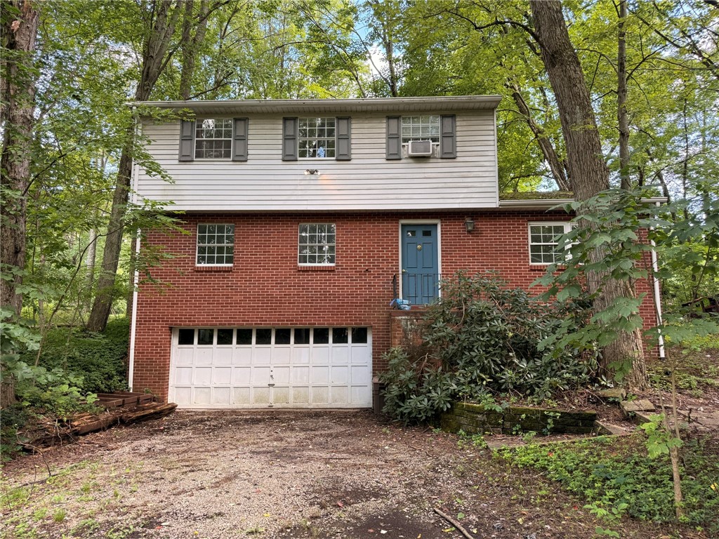 Exterior of 342 Overbrook Rd, Valencia, PA 16059