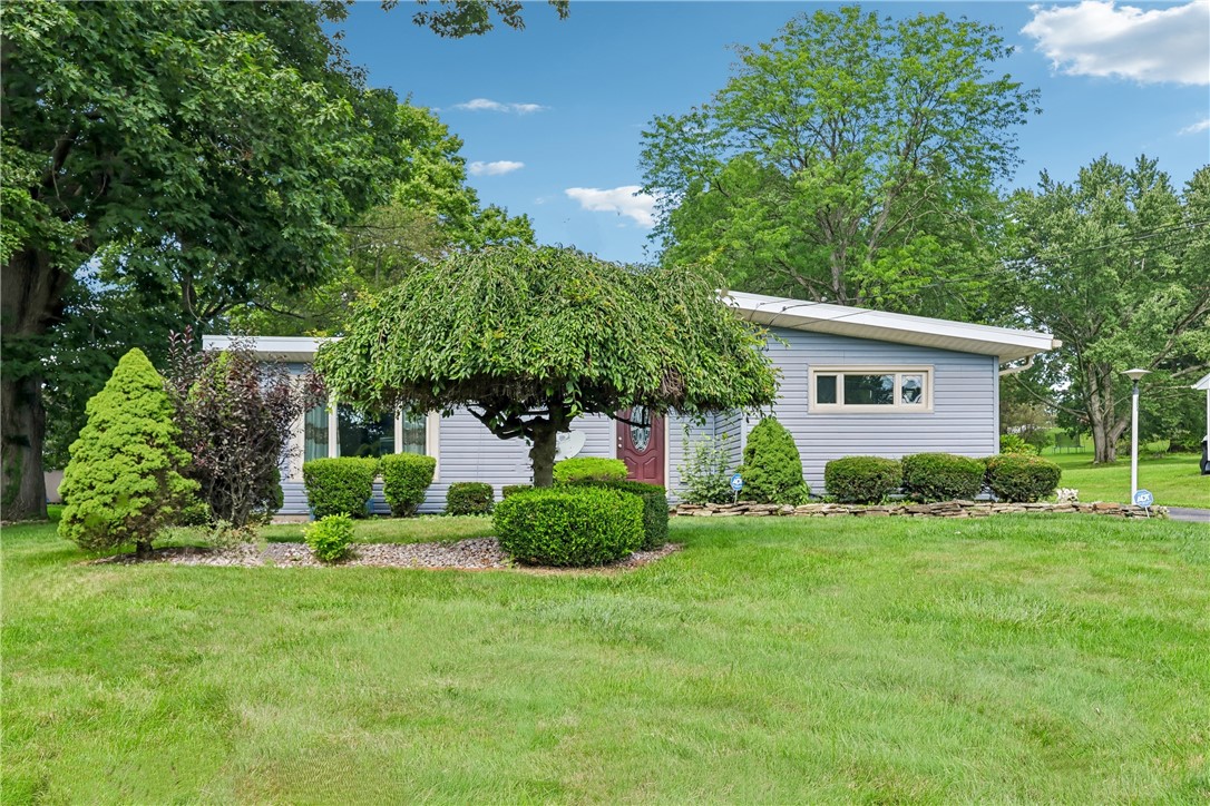 Exterior of 182 Upland Dr, New Castle, PA 16105