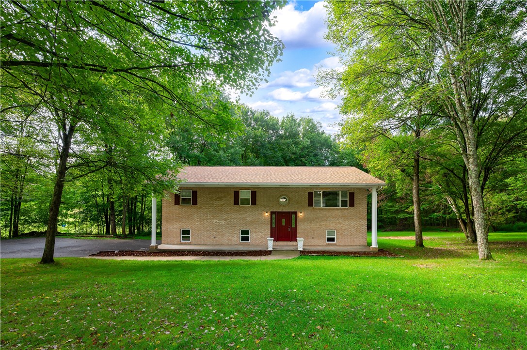 Exterior of 120 Mcginley Rd, Chicora, PA 16025