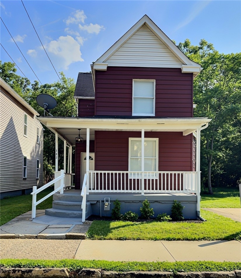 Exterior of 382 Houston St, Washington, PA 15301
