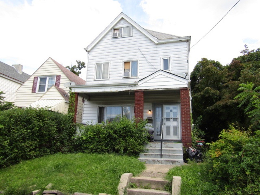 Exterior of 2912 Glen Mawr St, Pittsburgh, PA 15204