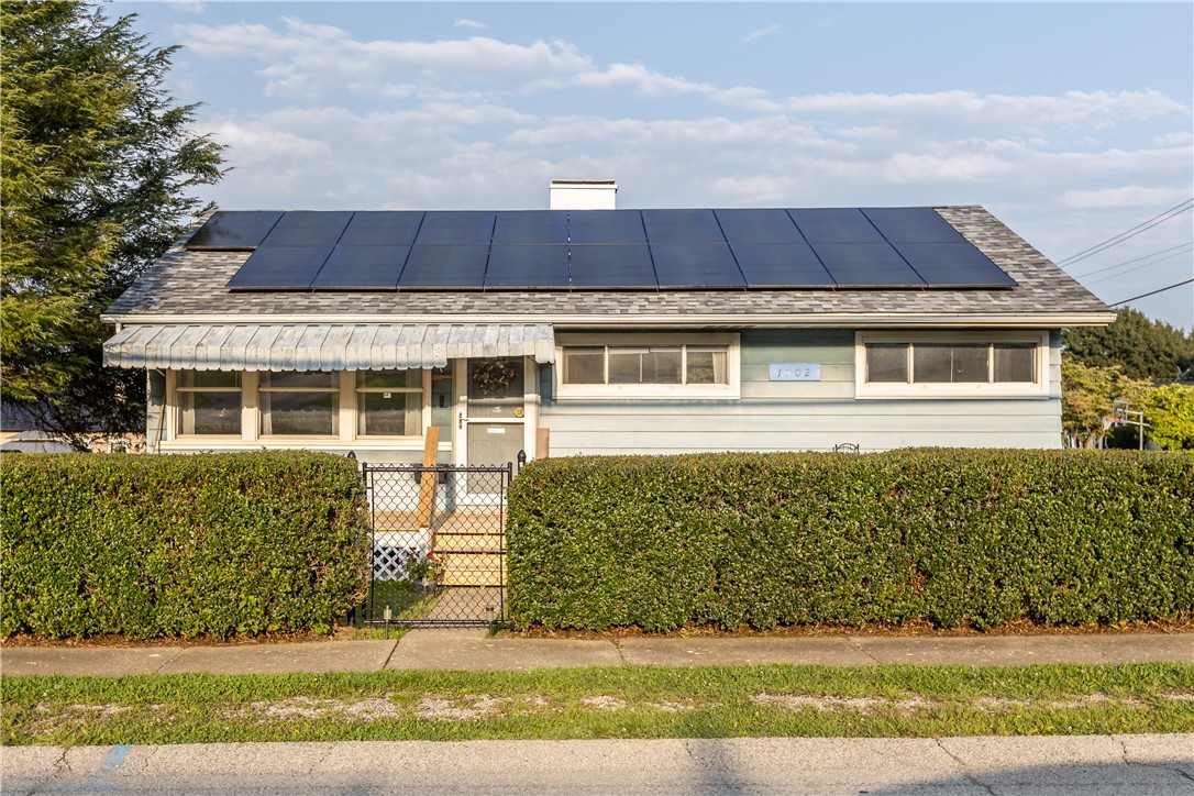 Exterior of 1702 Maratta Rd, Aliquippa, PA 15001