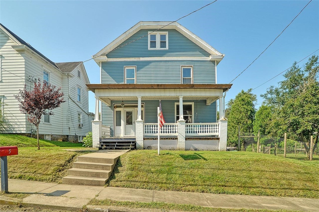 Exterior of 5 Wabash Avenue, Hickory, PA 15340