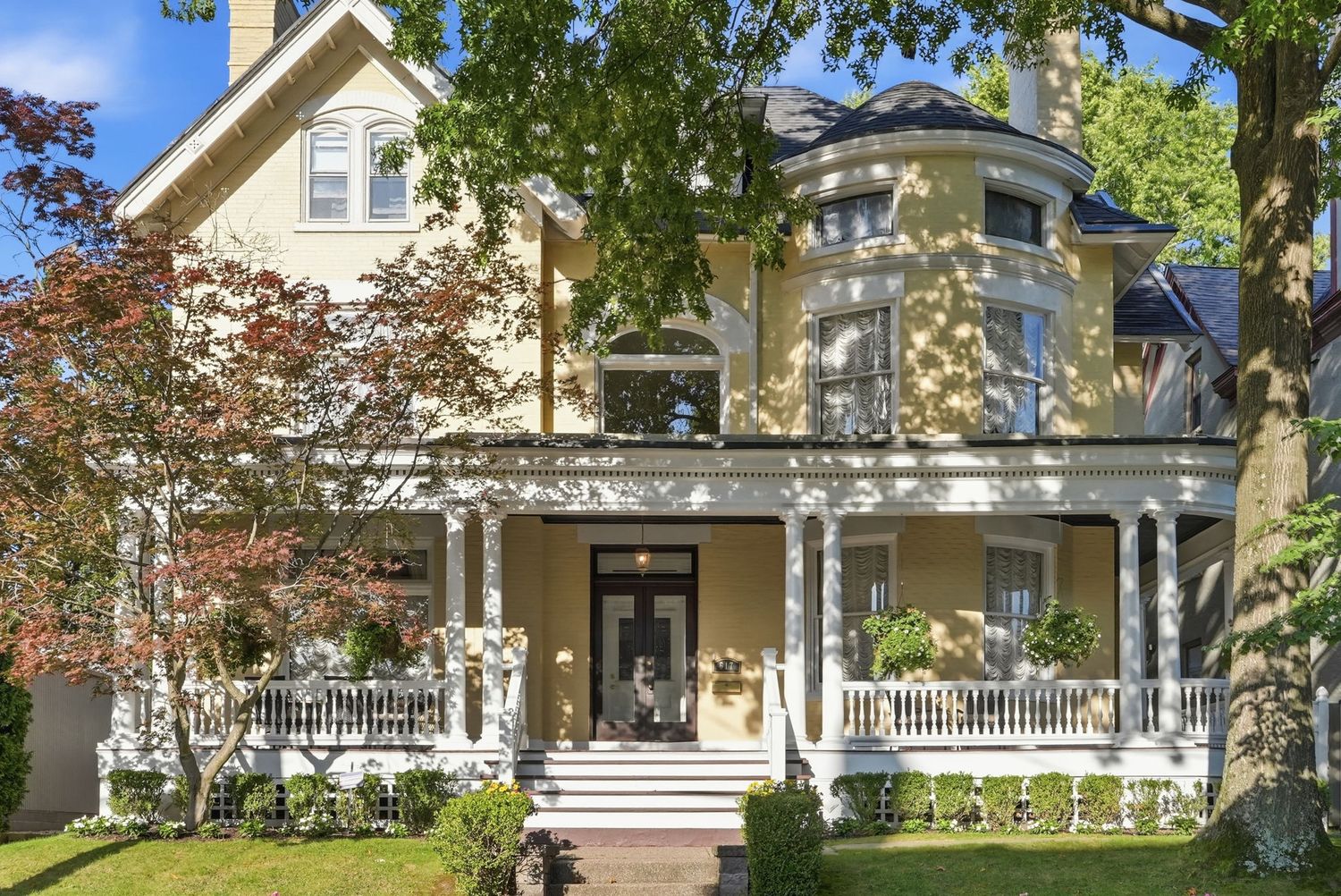 Exterior of 617 Saint James Street, Pittsburgh, PA 15232