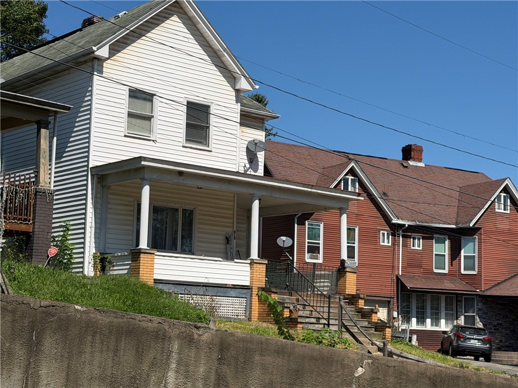 Exterior of 512 3rd St, Charleroi, PA 15022