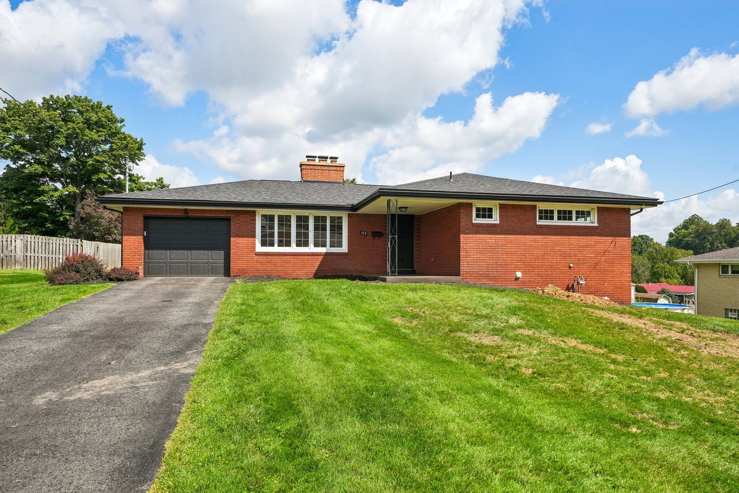 Exterior of 102 Manchester DRIVE, Irwin, PA 15642