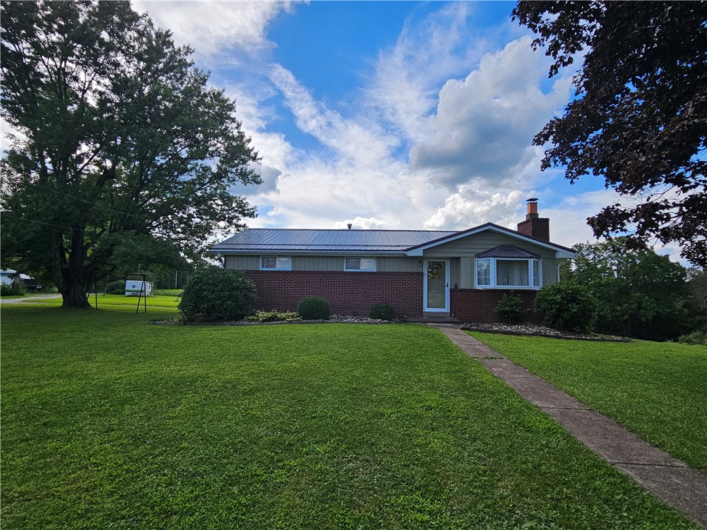 Exterior of 247 Rohrbach Rd, Chicora, PA 16025