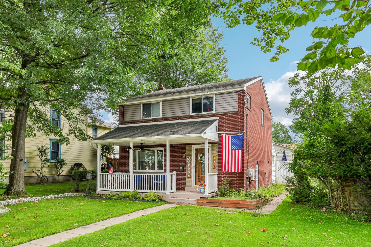 Exterior of 538 10th Street, Oakmont, PA 15139