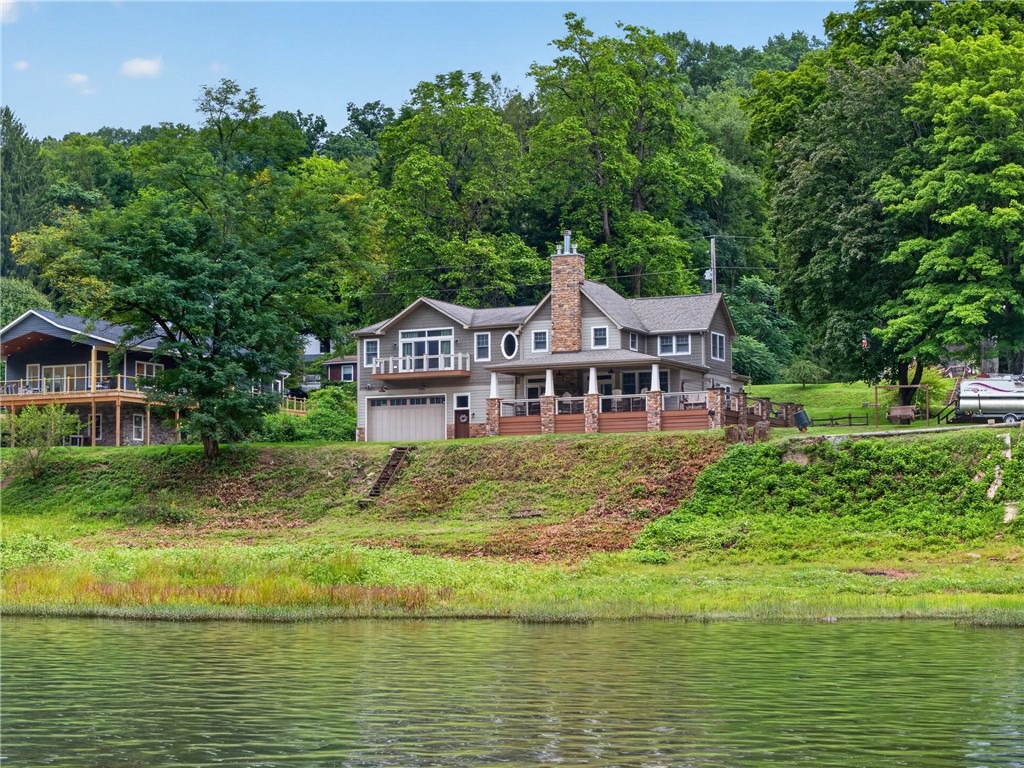 Exterior of 2298 Monterey Rd, Parker, PA 16049