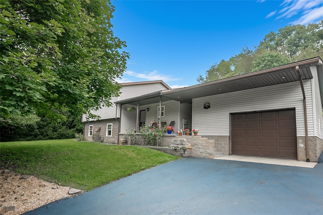 Exterior of 315 Six Flat Rd, Homer City, PA 15748