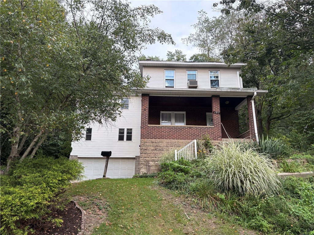 Exterior of 107 Elmore Rd, Pittsburgh, PA 15221