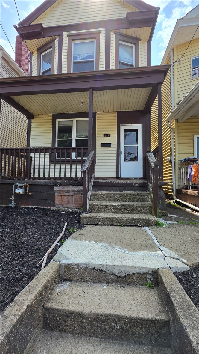 Exterior of 177 Frank St, Homestead, PA 15120