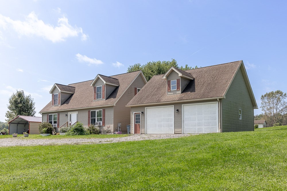 Exterior of 100 Perrine Rd, Grove City, PA 16127