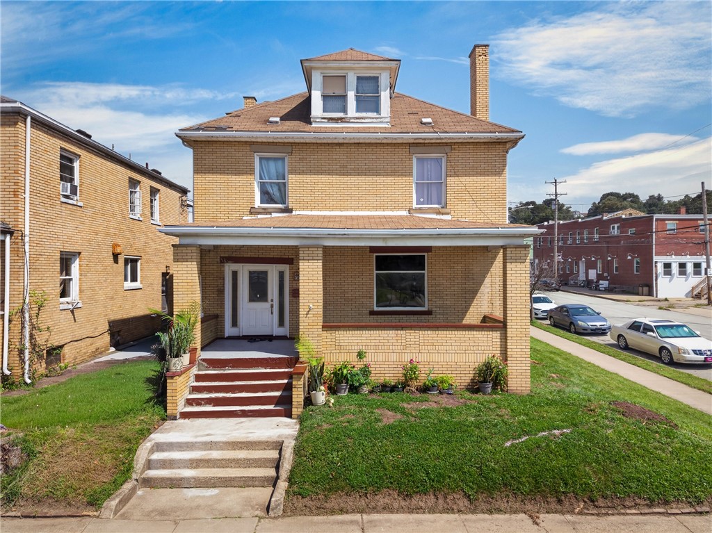 Exterior of 400 Park Rd, Ambridge, PA 15003