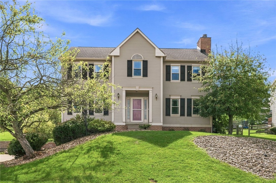 Exterior of 333 Warrick Dr, Seven Fields, PA 16046