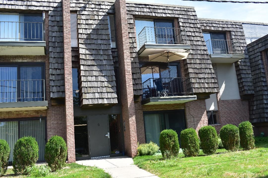 Exterior of 633 Forest Green Dr, Coraopolis, PA 15108