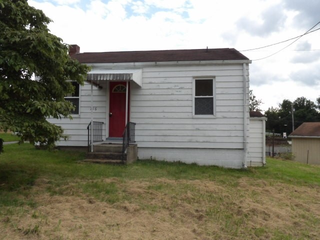 Exterior of 716 Demuth Street, Johnstown, PA 15904