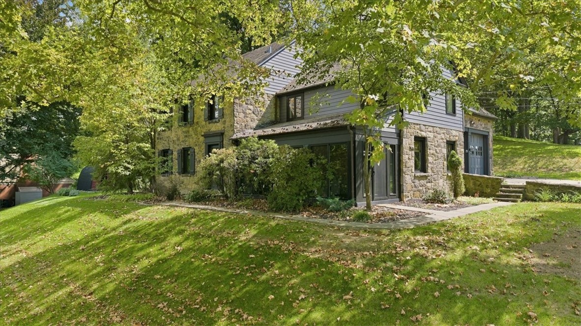 Exterior of 22 Priscilla Ln, Carnegie, PA 15106