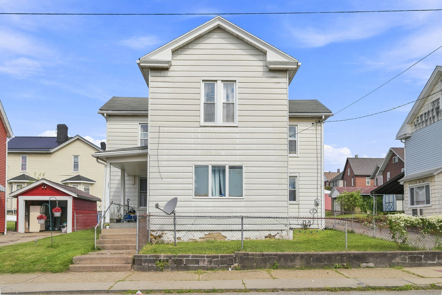 Exterior of 321 E 9th AVENUE, Tarentum, PA 15084