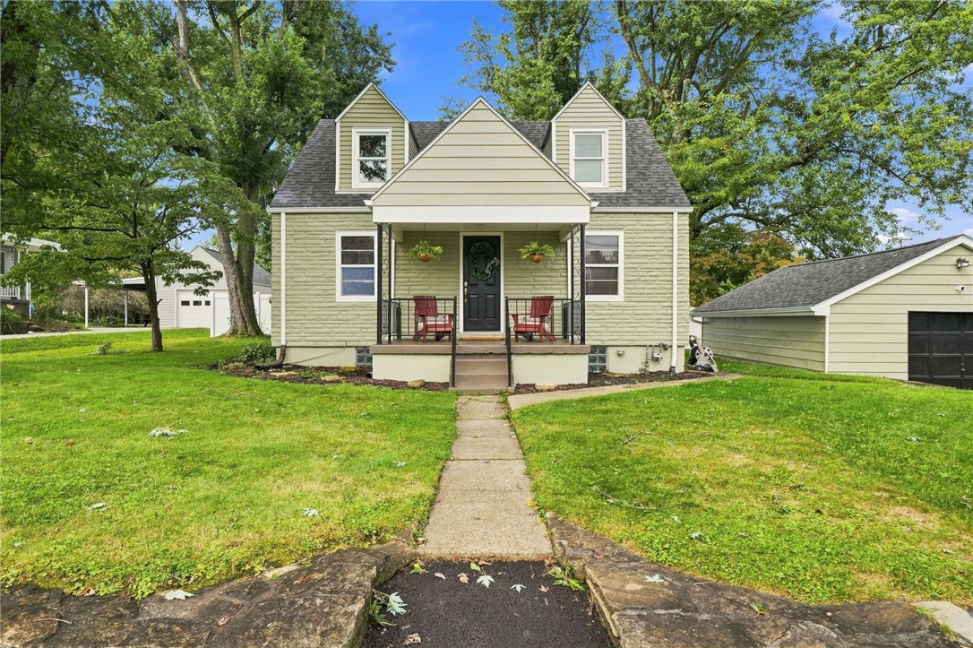 Exterior of 1515 Longview Dr, Latrobe, PA 15650
