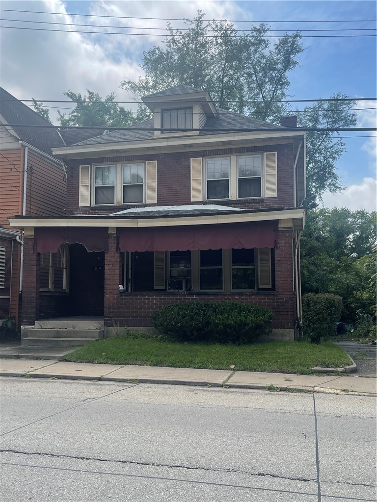 Exterior of 214 Hawkins Ave, Braddock, PA 15104