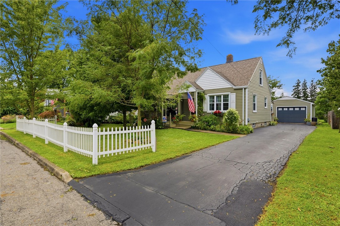 Exterior of 197 Union Ave, Sharpsville, PA 16150