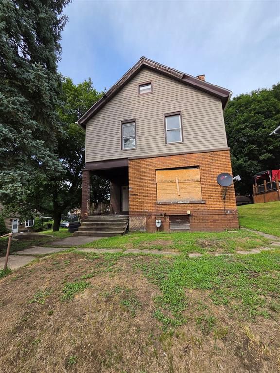 Exterior of 103 Moreland STREET, Aliquippa, PA 15001