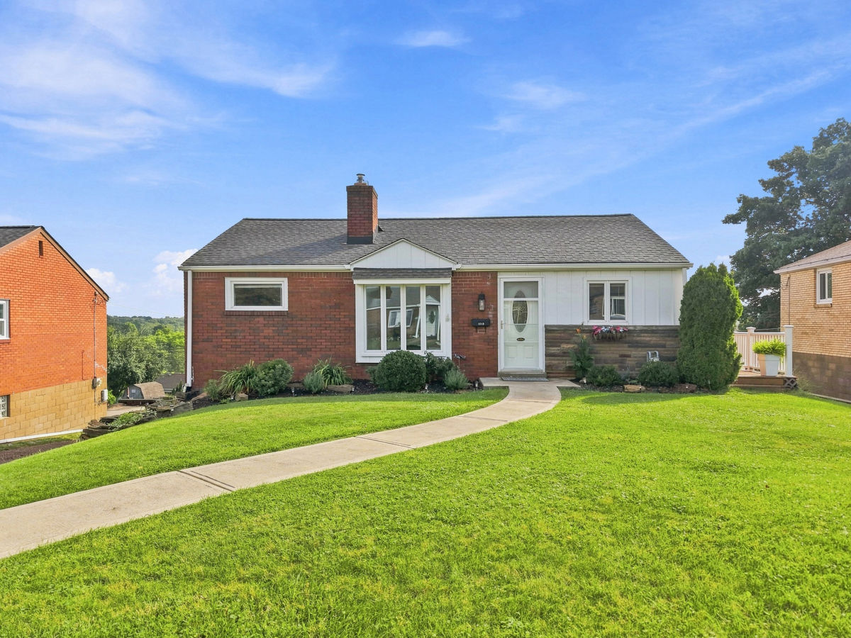 Exterior of 4219 Greenridge Road, Pittsburgh, PA 15234