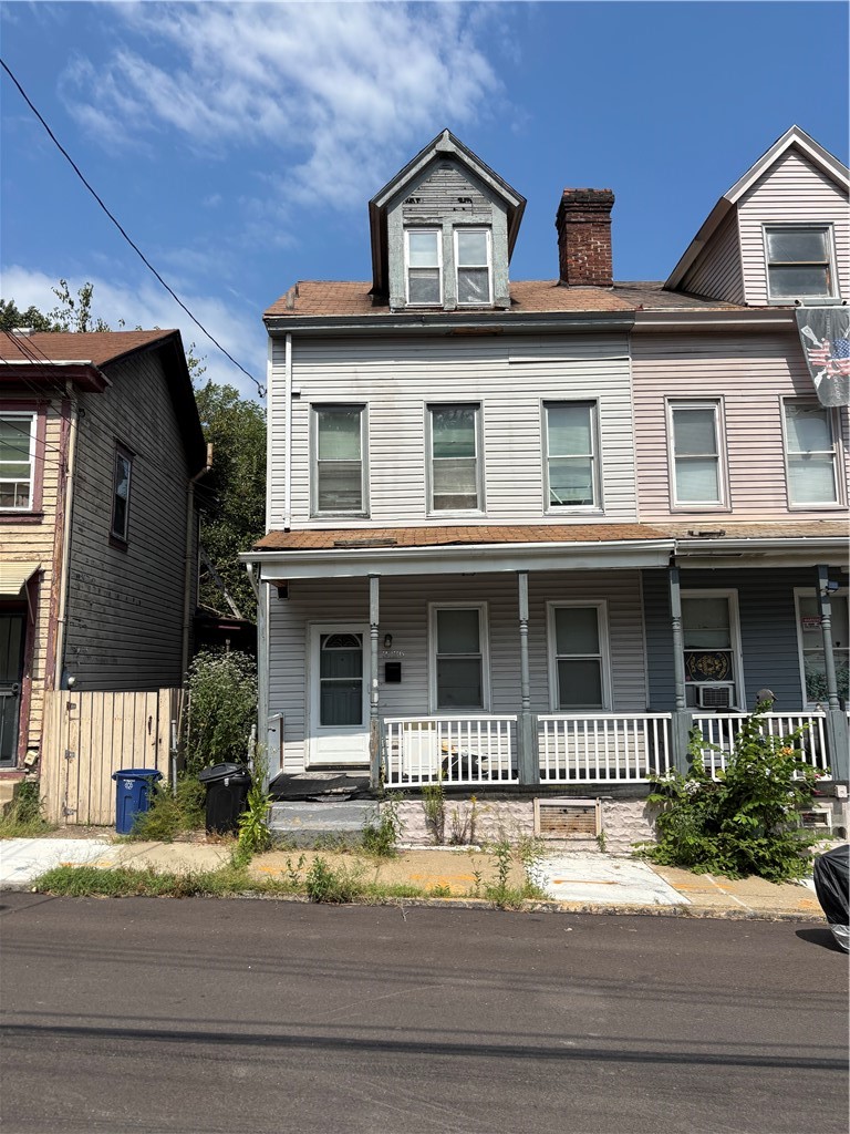 Exterior of 3236 Richardson Ave, Pittsburgh, PA 15212