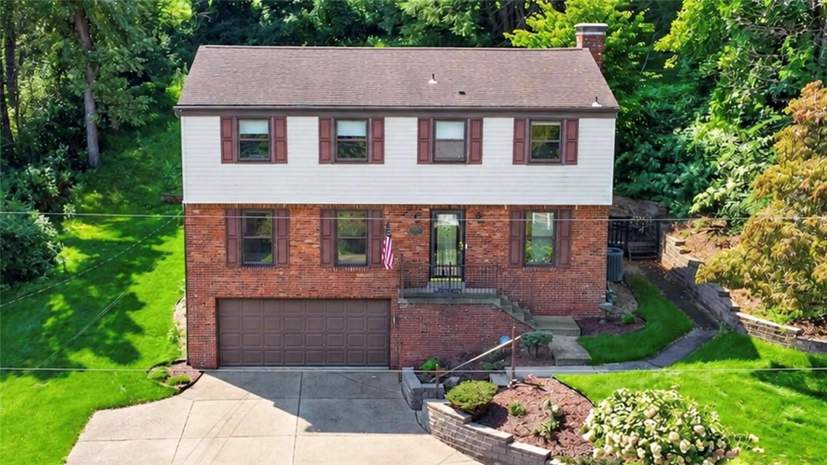 Exterior of 1024 Surrey Woods Rd, Bethel Park, PA 15102