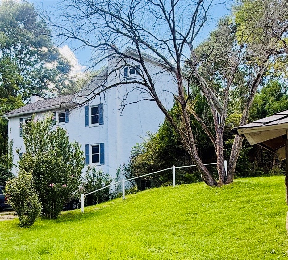 Exterior of 274 Charlies Rd, Smithton, PA 15479