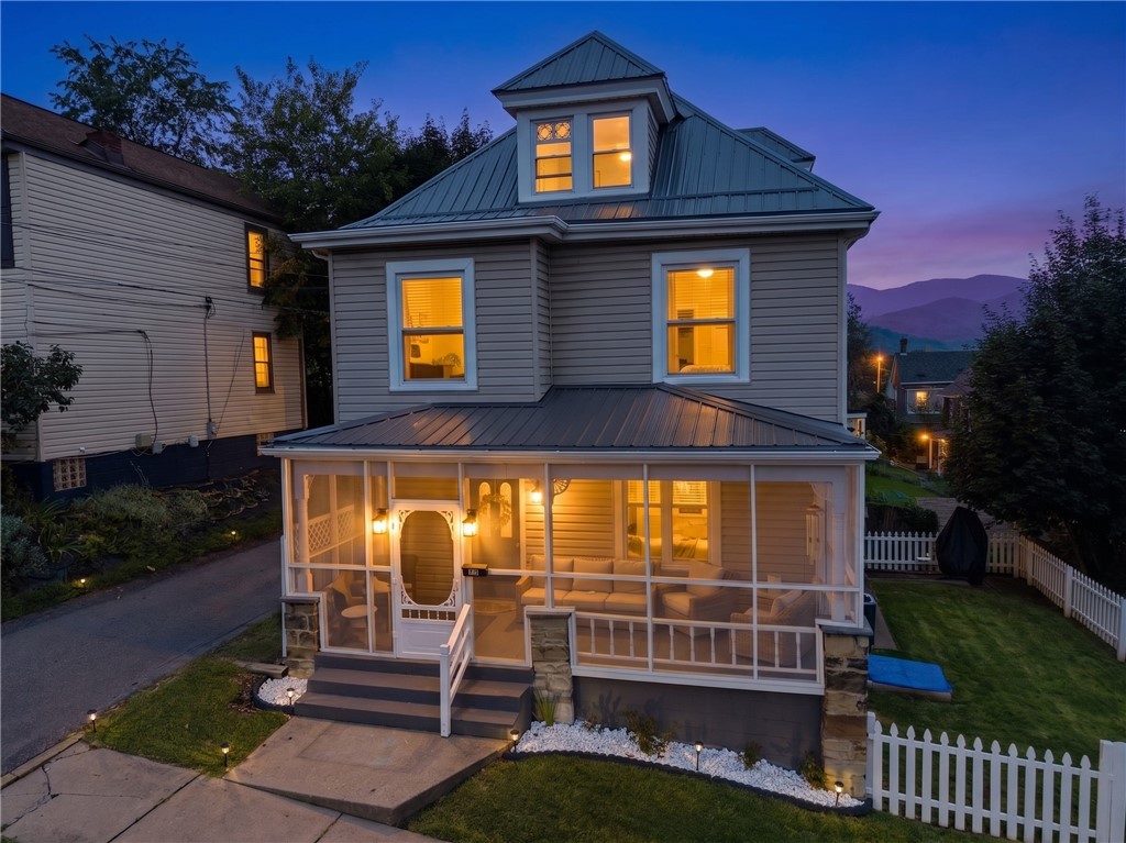 Exterior of 510 Wood St, Coraopolis, PA 15108