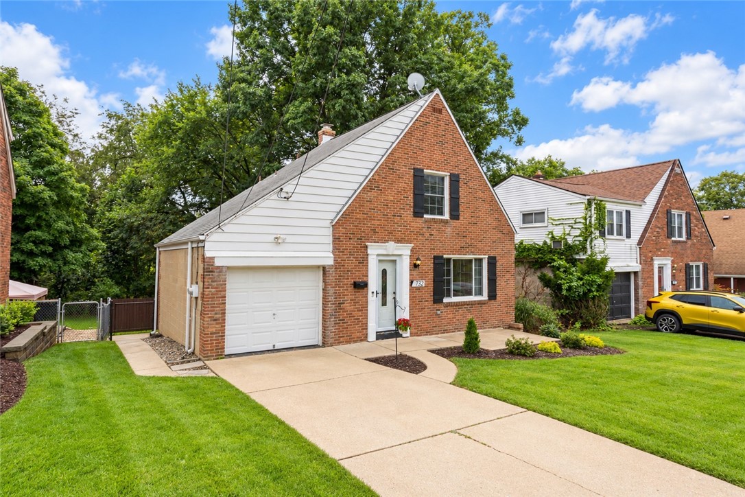 Exterior of 732 Highview Rd, Pittsburgh, PA 15234