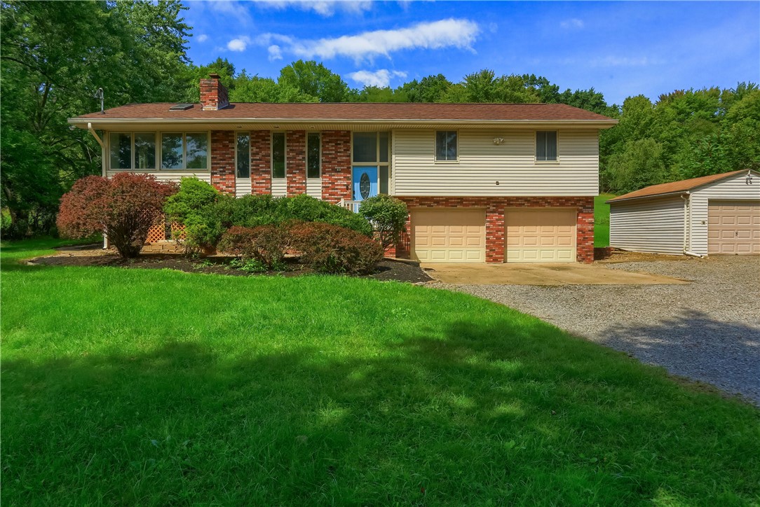 Exterior of 303 Vandivort Drive, Cranberry Twp, PA 16066